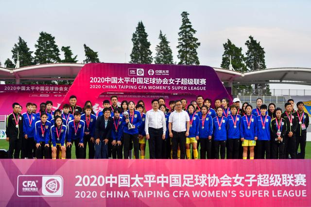 世界杯日报：葡萄牙遭绝杀C罗最后一舞 多国效仿美国上诉红黄牌