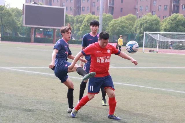 队记：绿军持续巩固年轻侧翼储备 年薪全部不超工资帽的3%